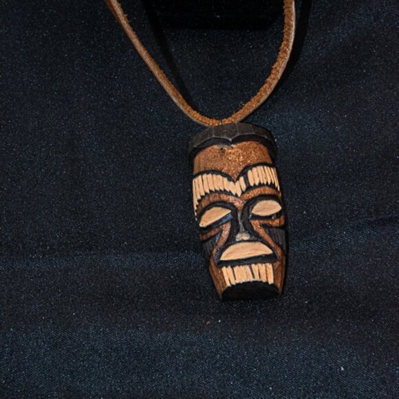 Hand Carved wooden Tiki Mask Pendant on Leather strap - Picture 2 of 2